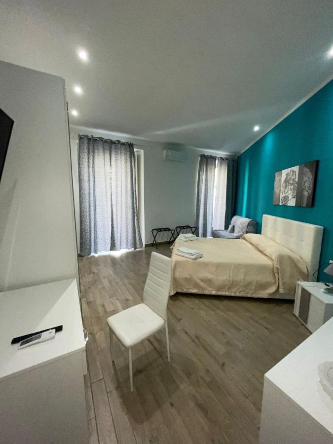 Dormire A Napoli Centro Holiday House Casa Vacanza Nápoles Exterior foto